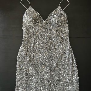 Adrianna Papell Silver sequin knee length cocktail dress sz - 10